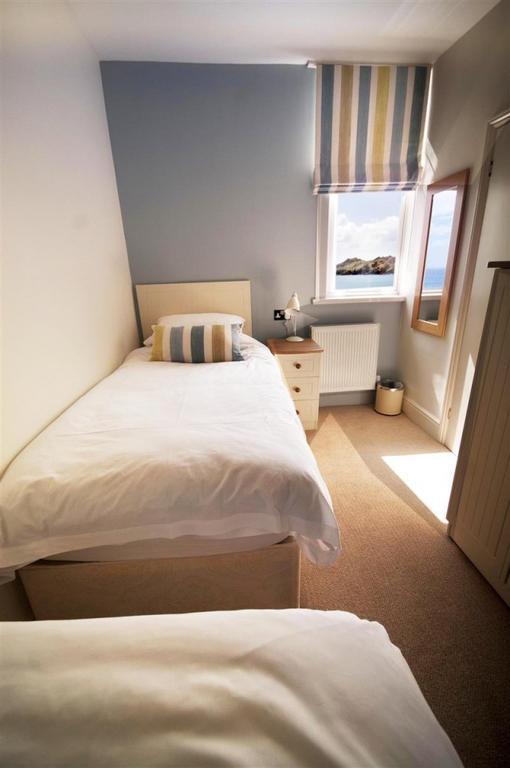 The Paris Hotel Coverack Exterior foto